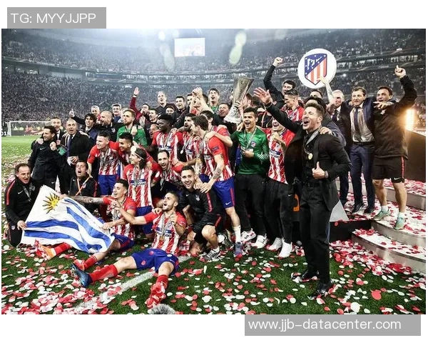 西甲激战：拜仁狂胜马竞五球大捷引发全场热烈反响