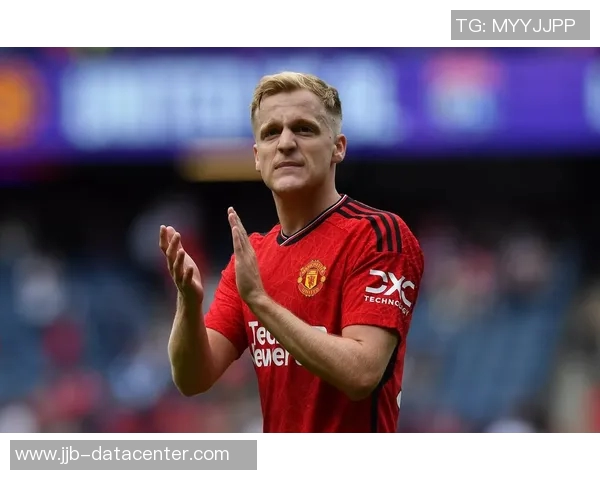 国王杯激战尤文图斯与曼联互交白卷补时进球引发全场狂欢