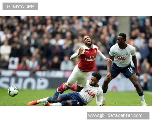 那不勒斯狂胜阿森纳四球大捷帽子戏法点燃国王杯激情战役