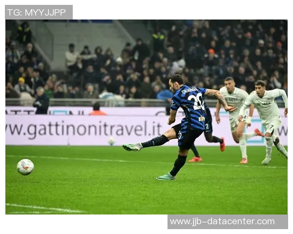 友谊赛精彩回顾里昂6-2大胜国米帽子戏法点燃全场激情