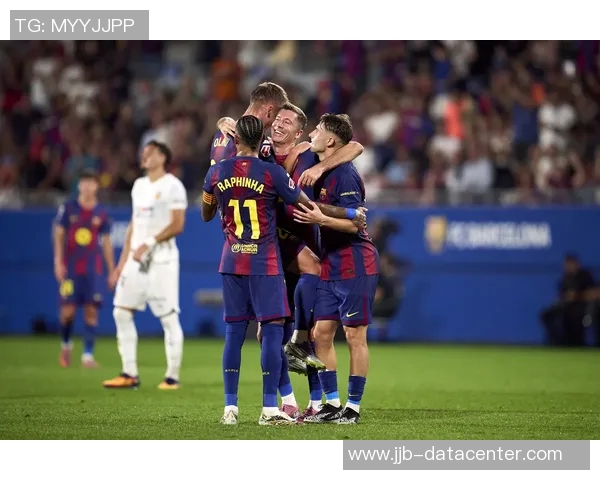 意甲精彩对决巴萨逆转多特蒙德战术解析引发全场热潮 意甲精彩对决巴萨逆转多特蒙德战术解析引发全场热潮