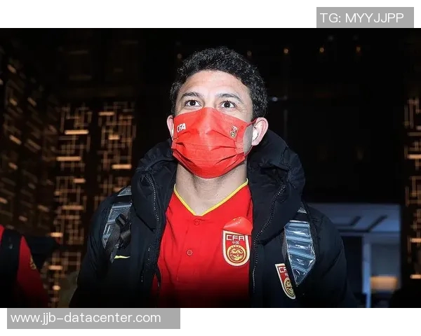 中超激战巴萨险胜里昂神扑瞬间点燃全场激情