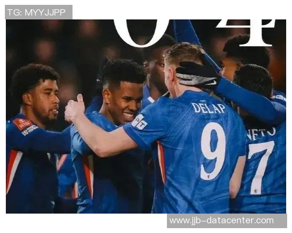 切尔西与巴黎圣日耳曼友谊赛平局补时争议进球引发全场热议